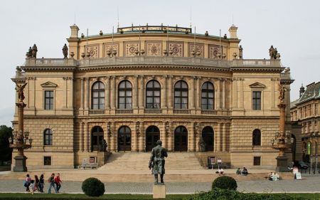 Rudolfinum_budova